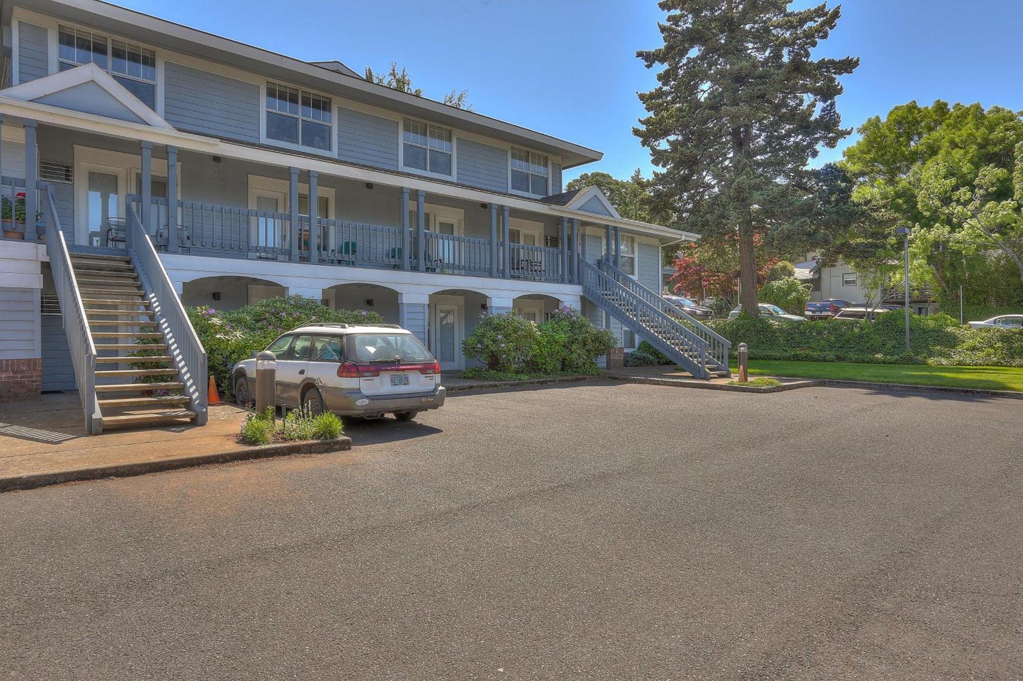 13 Lodge Hood River Eksteriør bilde